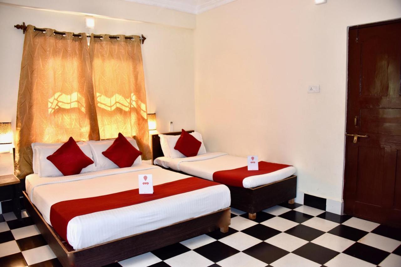 โอโย 9522 โฮเต็ล วิลลา ฟาติมา คอมฟอร์ต Hotel บากา ภายนอก รูปภาพ